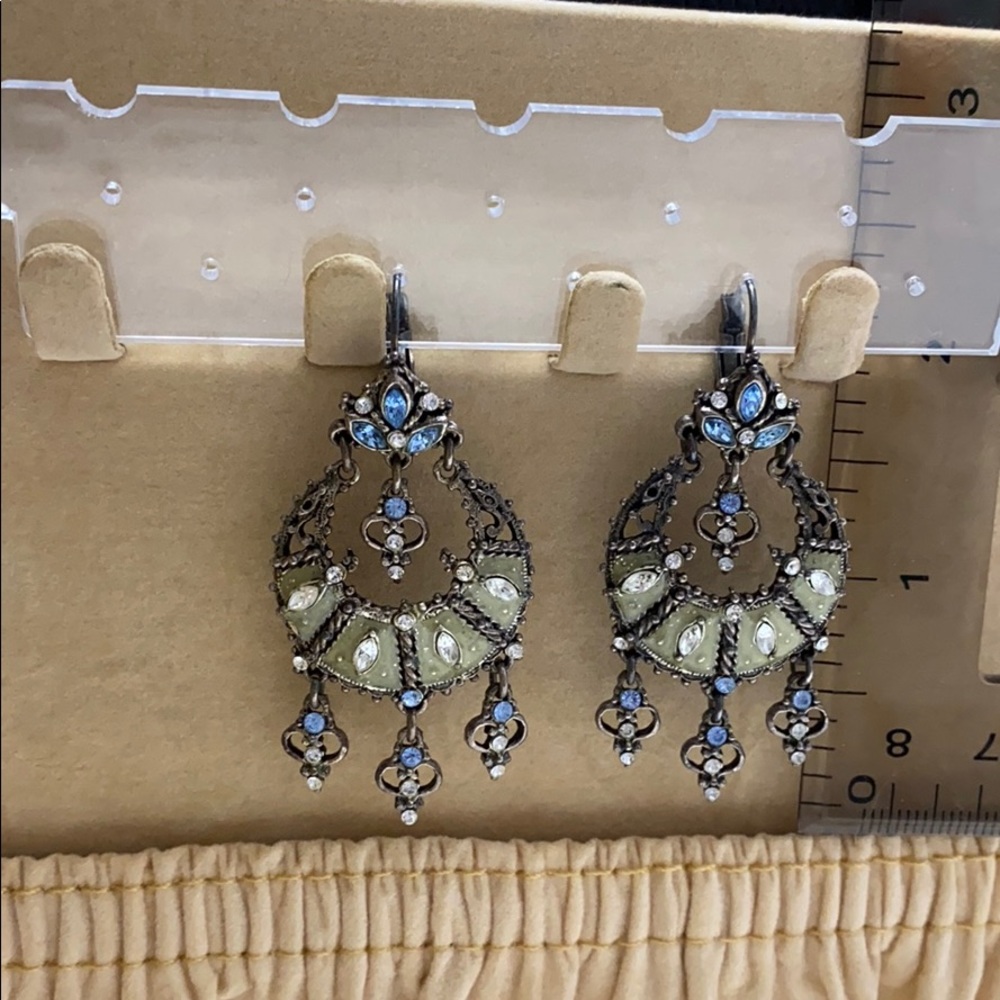 Chandelier earrings